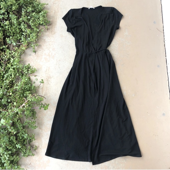Reformation Dresses & Skirts - Reformation Black Wrap Dress